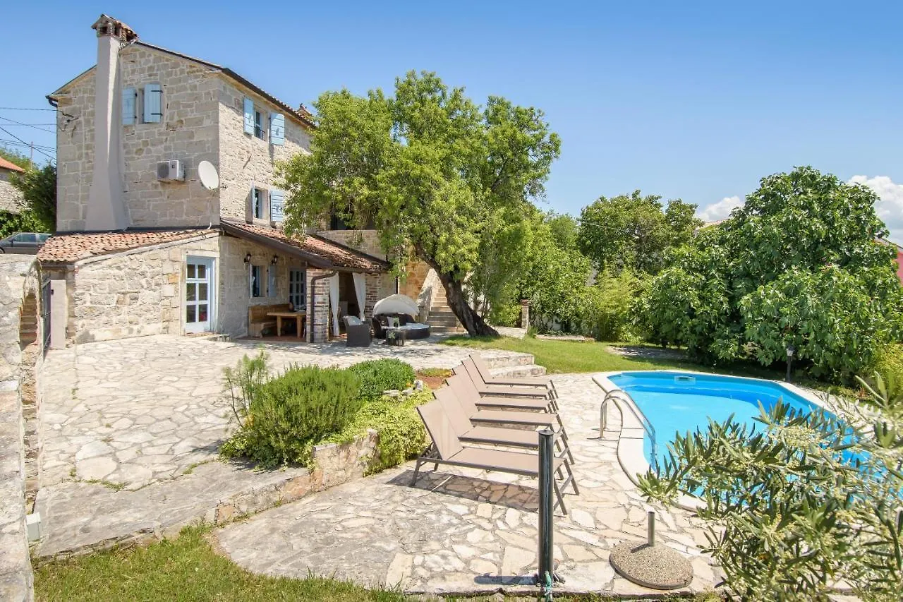 Villa C'Est La Vie Buje