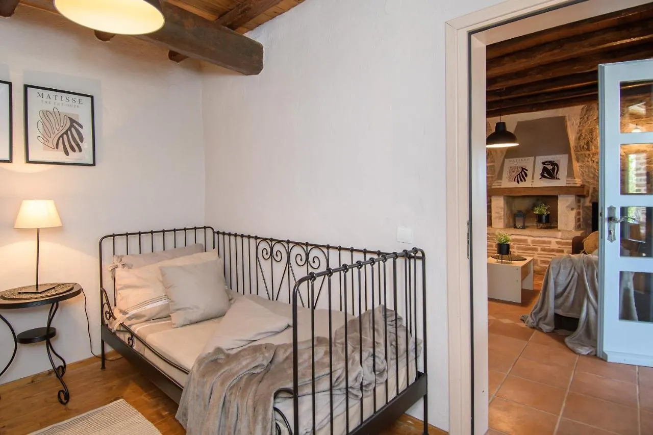 Villa C'Est La Vie Buje 0*,